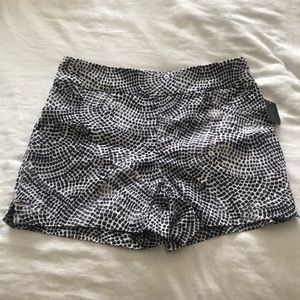 Thalia Sodi pull on shorts